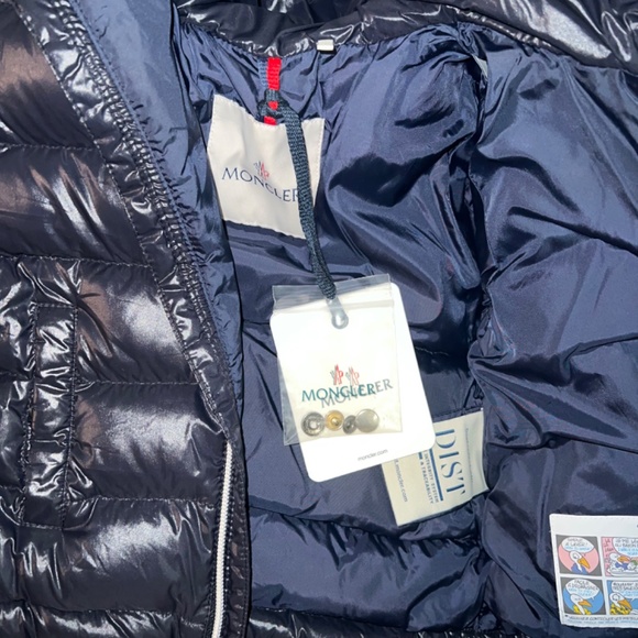 Moncler NEW AUBERTGIUBBOTTO NAVY DOWN JACKET FOR BOYS - Picture 5 of 5